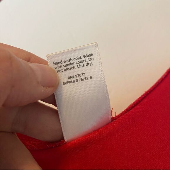 Peyton & Parker red triangle padded halter Bikini Top swimsuit bathing suit S - Picture 7 of 7